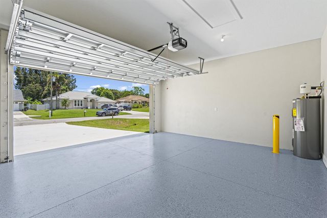 3257 SE West Snow Road, Port St. Lucie, FL 34984