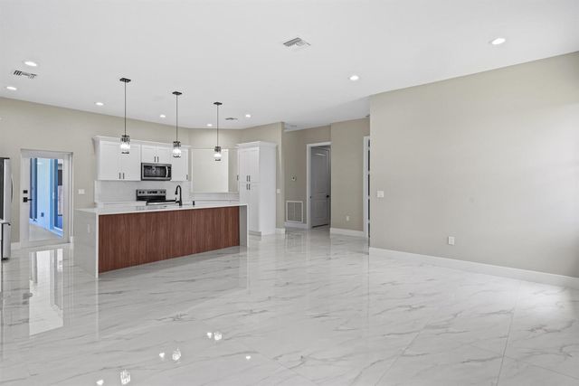 3257 SE West Snow Road, Port St. Lucie, FL 34984