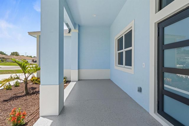 3257 SE West Snow Road, Port St. Lucie, FL 34984