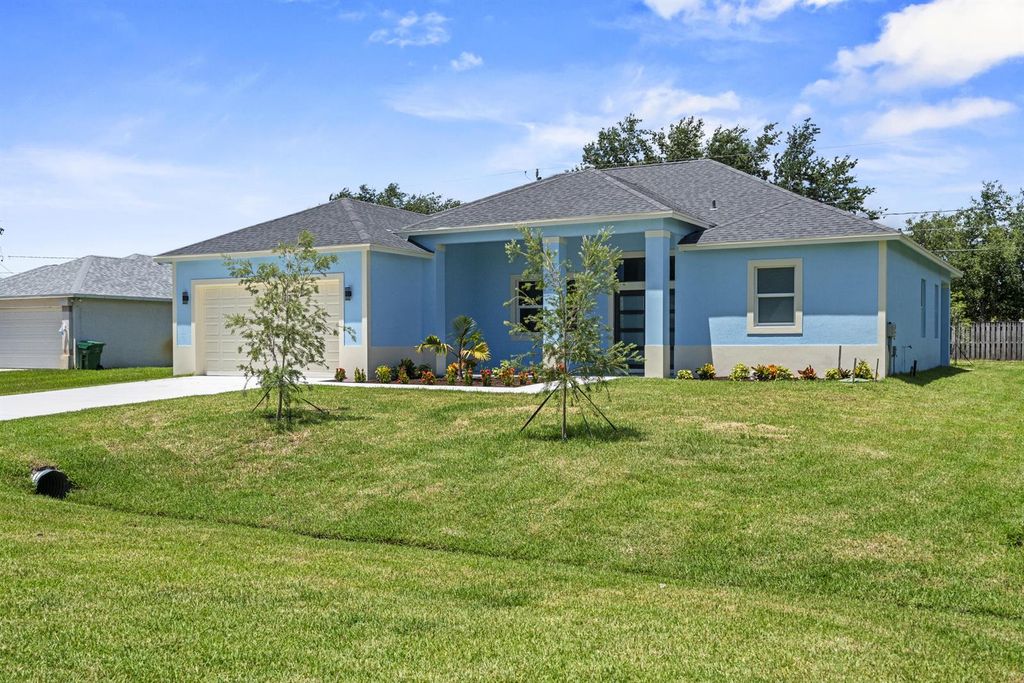 3257 SE West Snow Road, Port St. Lucie, FL 34984