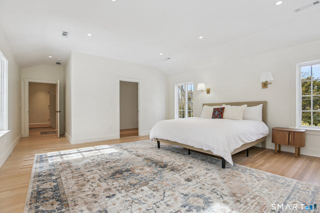 1085 Ridge Road, Hamden, CT 06517