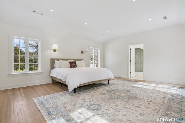 1085 Ridge Road, Hamden, CT 06517