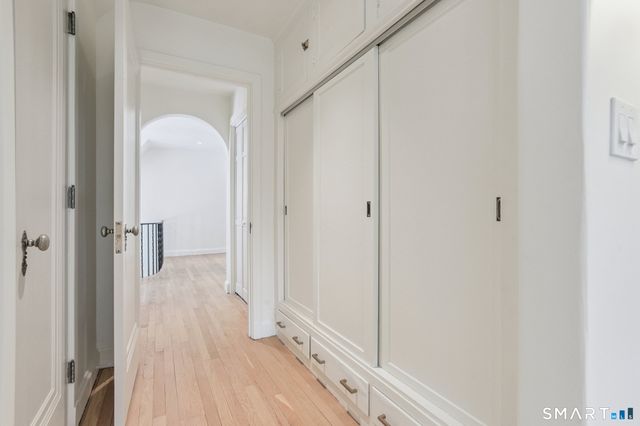 1085 Ridge Road, Hamden, CT 06517