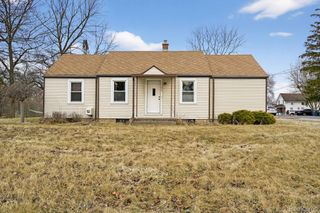 200 N River Road, Thomas Township, MI 48609