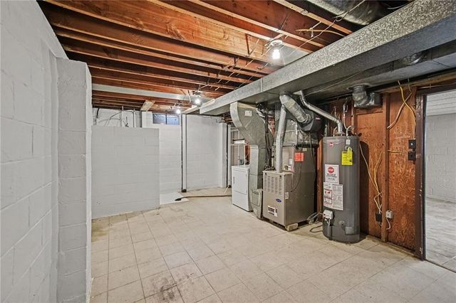1300 Broadway Street, Independence, MO 64050