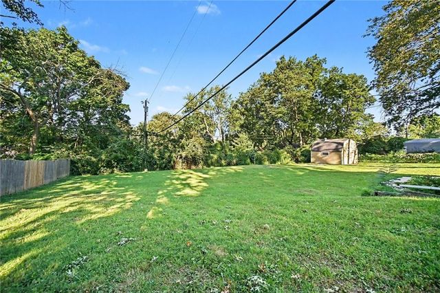 1300 Broadway Street, Independence, MO 64050