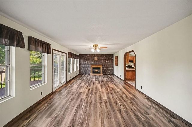 1300 Broadway Street, Independence, MO 64050