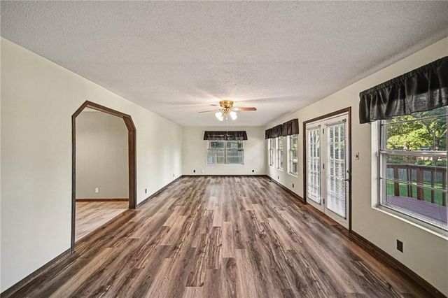 1300 Broadway Street, Independence, MO 64050