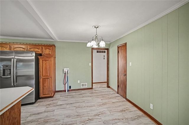 1300 Broadway Street, Independence, MO 64050