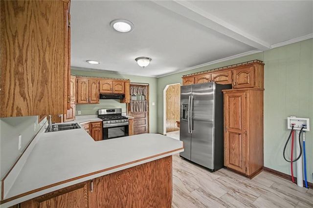 1300 Broadway Street, Independence, MO 64050