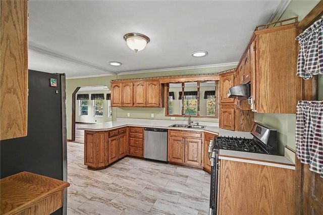 1300 Broadway Street, Independence, MO 64050