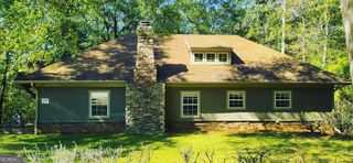 77 Paradise Cove, Hartwell, GA 30643