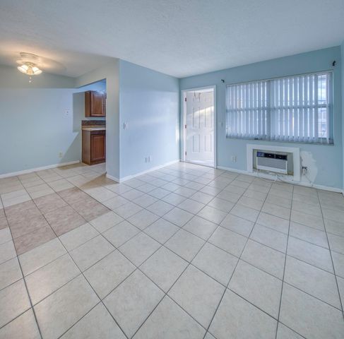 111 N L Street 8, Lake Worth Beach, FL 33460