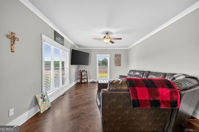 2112 Meadowood Cove, Monroe, GA 30655