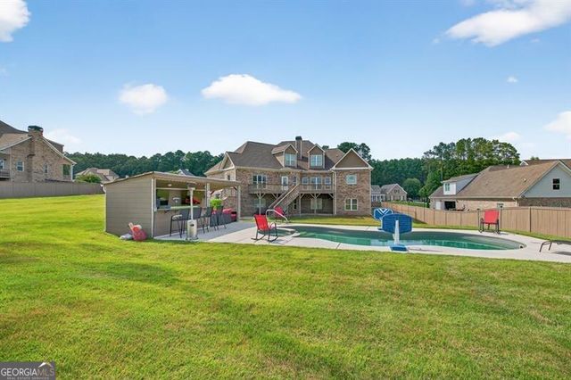 2112 Meadowood Cove, Monroe, GA 30655