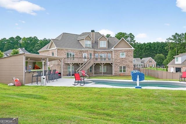 2112 Meadowood Cove, Monroe, GA 30655