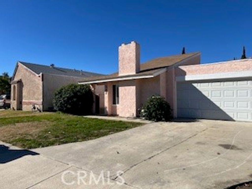 347 Laguna, Hemet, CA 92543