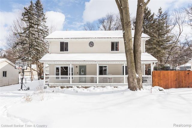 1420 Butler Boulevard, Howell, MI 48843