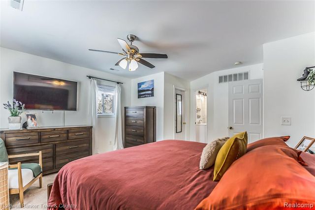 1420 Butler Boulevard, Howell, MI 48843