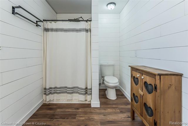 1420 Butler Boulevard, Howell, MI 48843