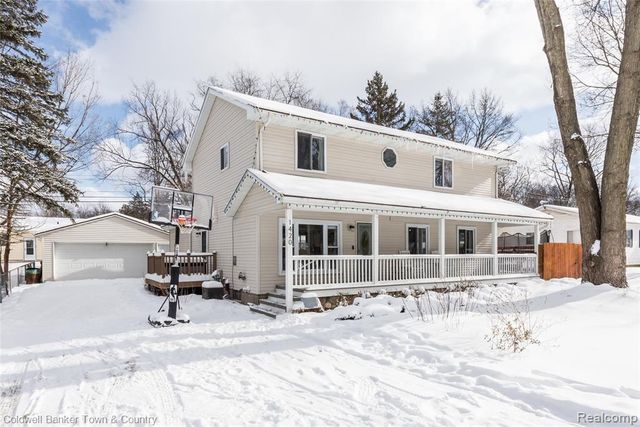 1420 Butler Boulevard, Howell, MI 48843