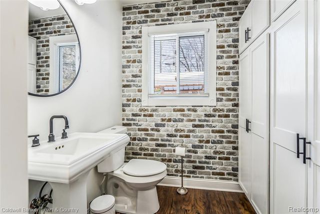 1420 Butler Boulevard, Howell, MI 48843