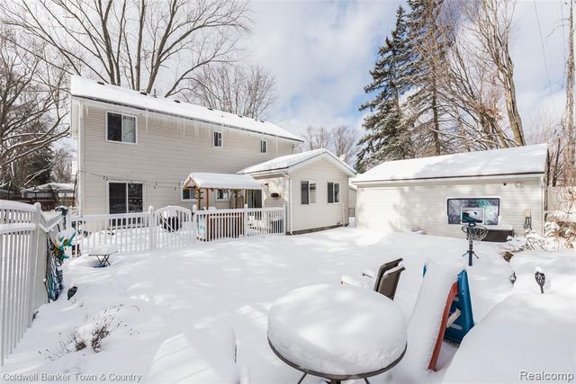 1420 Butler Boulevard, Howell, MI 48843