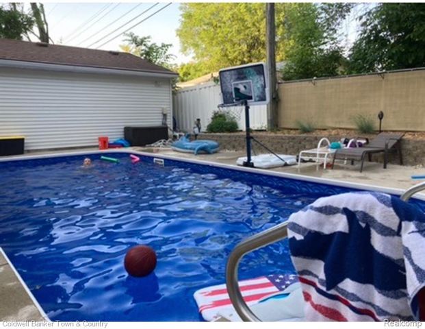 1420 Butler Boulevard, Howell, MI 48843