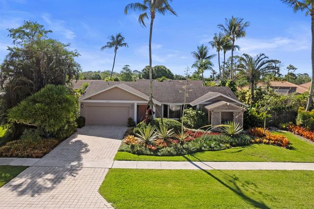 14372 Horseshoe Trace, Wellington, FL 33414