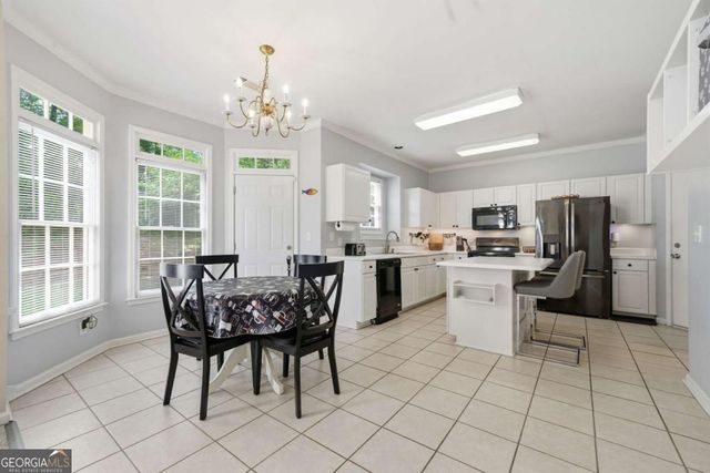 316 Harbor Pointe Drive, Stone Mountain, GA 30087