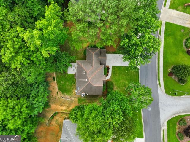 316 Harbor Pointe Drive, Stone Mountain, GA 30087