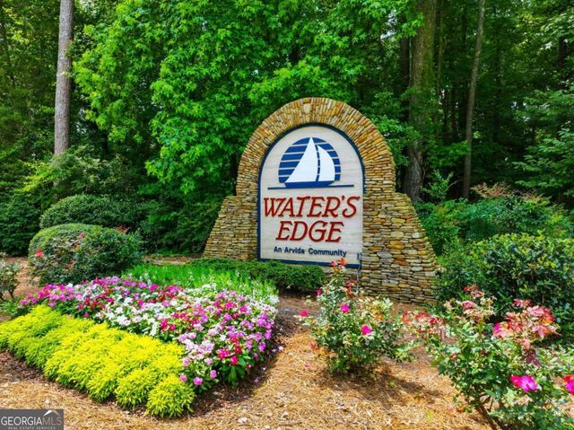 316 Harbor Pointe Drive, Stone Mountain, GA 30087