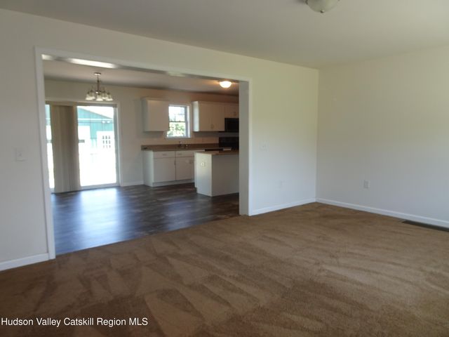 69 Ny-23, Hudson, NY 12534