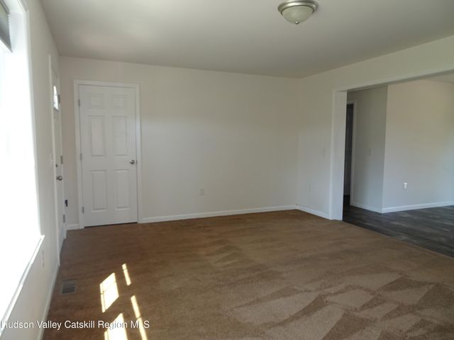 69 Ny-23, Hudson, NY 12534