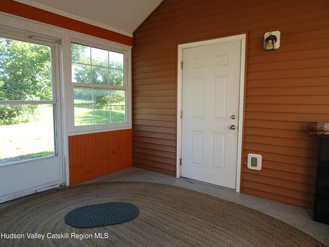 69 Ny-23, Hudson, NY 12534