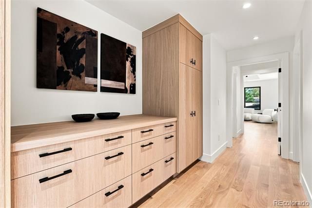 1516 S Clayton Street, Denver, CO 80210