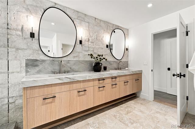 1516 S Clayton Street, Denver, CO 80210