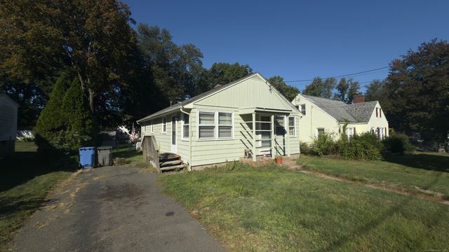 34 Server Street, Manchester, CT 06040