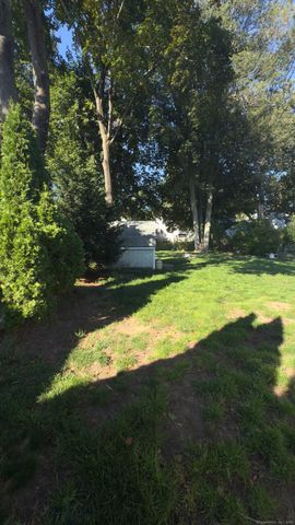 34 Server Street, Manchester, CT 06040
