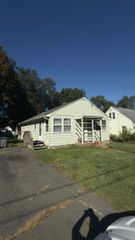 34 Server Street, Manchester, CT 06040