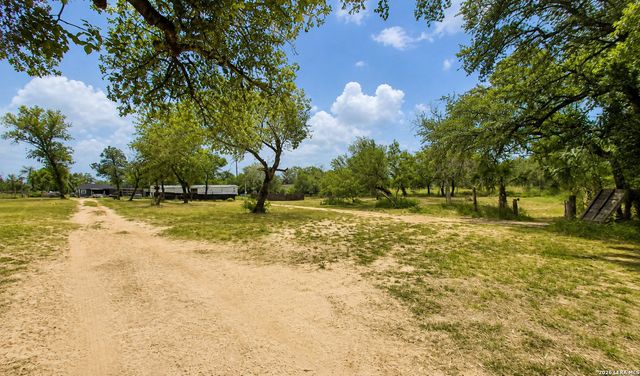 411 Peaceful Lane, San Antonio, TX 78264