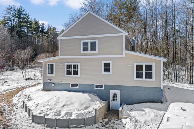 738 Old Hillsboro Road, Henniker, NH 03244