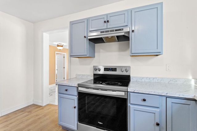 738 Old Hillsboro Road, Henniker, NH 03244