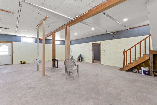 738 Old Hillsboro Road, Henniker, NH 03244