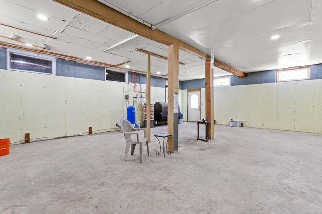 738 Old Hillsboro Road, Henniker, NH 03244