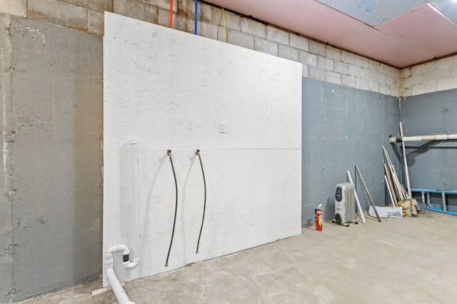 738 Old Hillsboro Road, Henniker, NH 03244