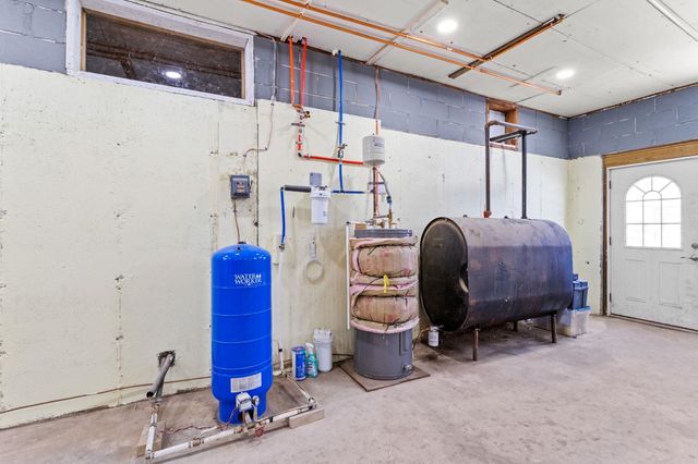 738 Old Hillsboro Road, Henniker, NH 03244