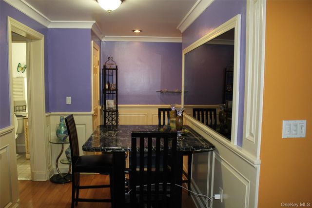 8 Secora Road J-4, Monsey, NY 10952