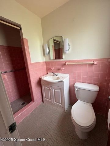 1325 Sun Circle W, Melbourne, FL 32935