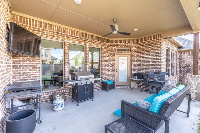 1037 Addison Avenue, Pottsboro, TX 75076